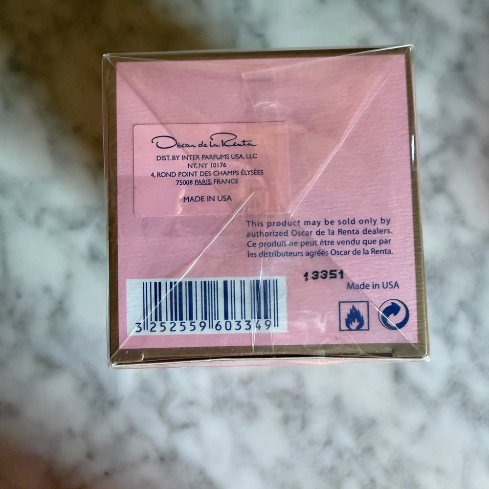 Oscar de la Renta So Fragrance and Body Lotion Gift Set 3.4 ounces - Picture 4 of 7